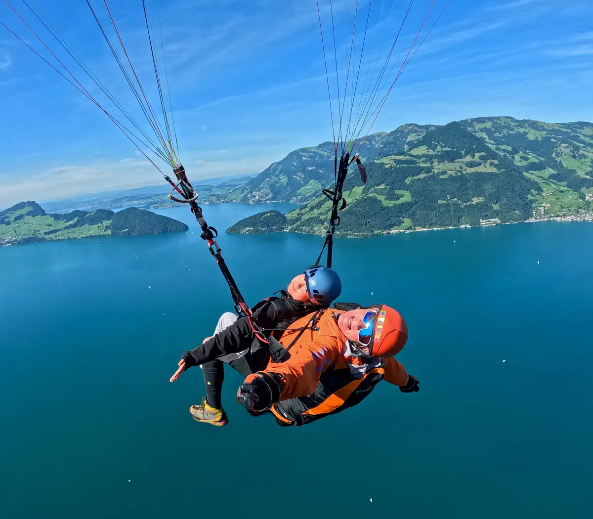 Paraglidingflug mit Skyglide: Region Luzern, Zentralschweiz und Engelberg.