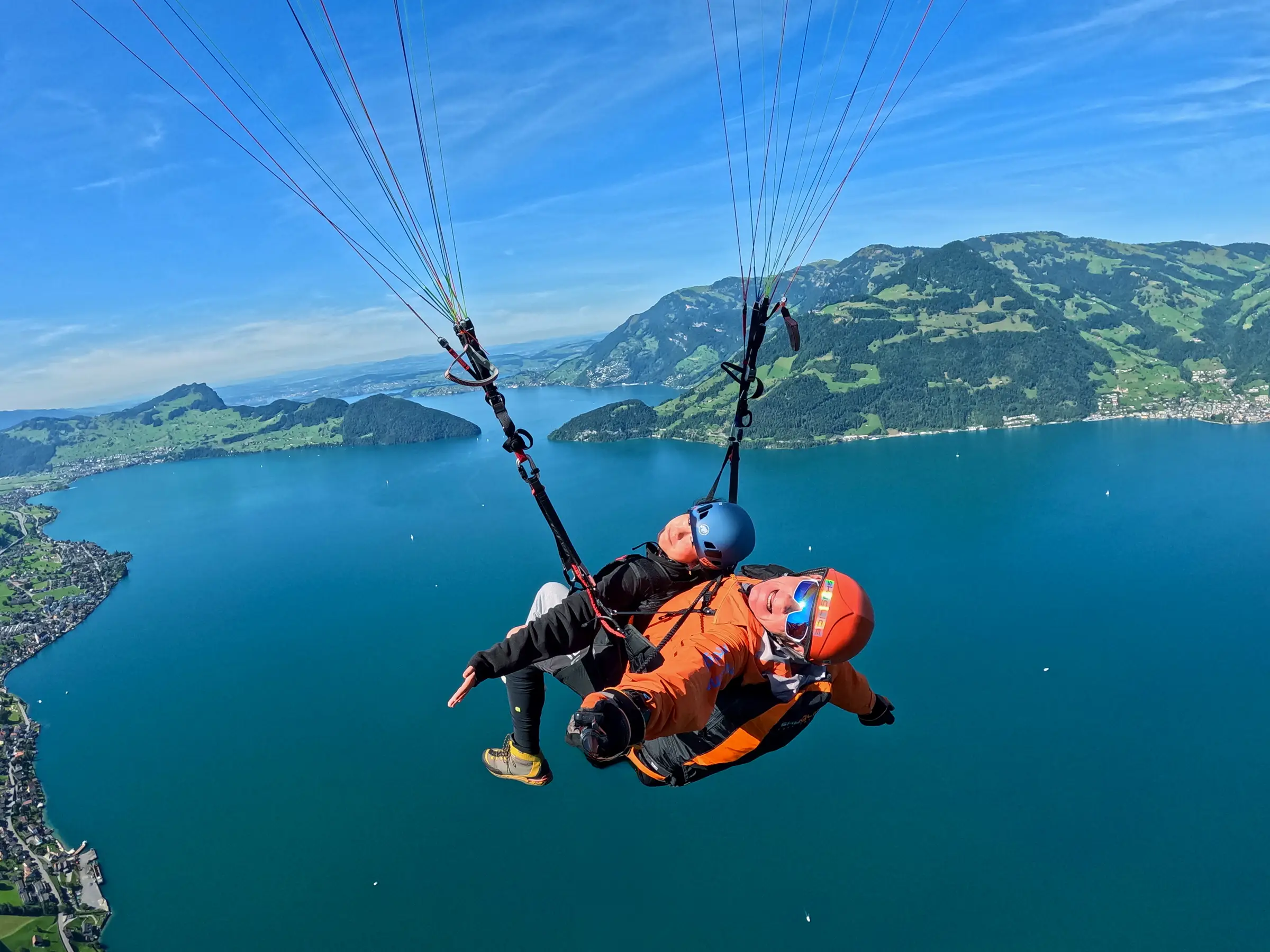 Paraglidingflug mit Skyglide: Region Luzern, Zentralschweiz und Engelberg.